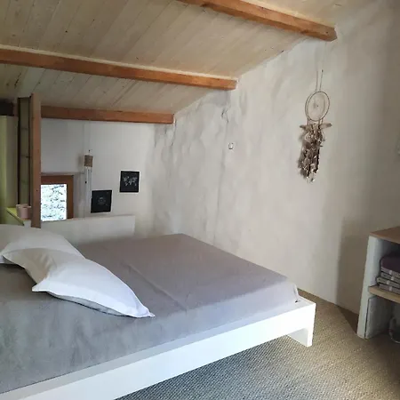 Ξενοδοχείο Location Eoulx